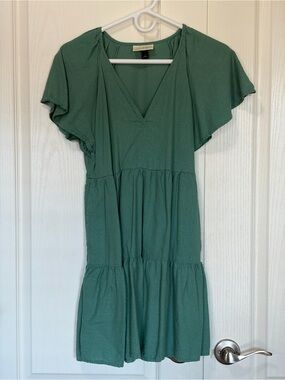 Universal Thread Green Tiered V-Neck Mini Dress